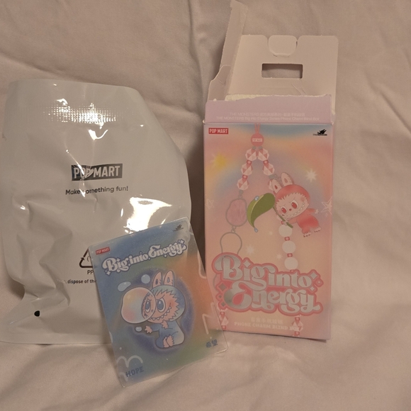 100% Authentic 🔋 Pop Mart Big Into Energy Phone Charm - Picture 3 of 4
